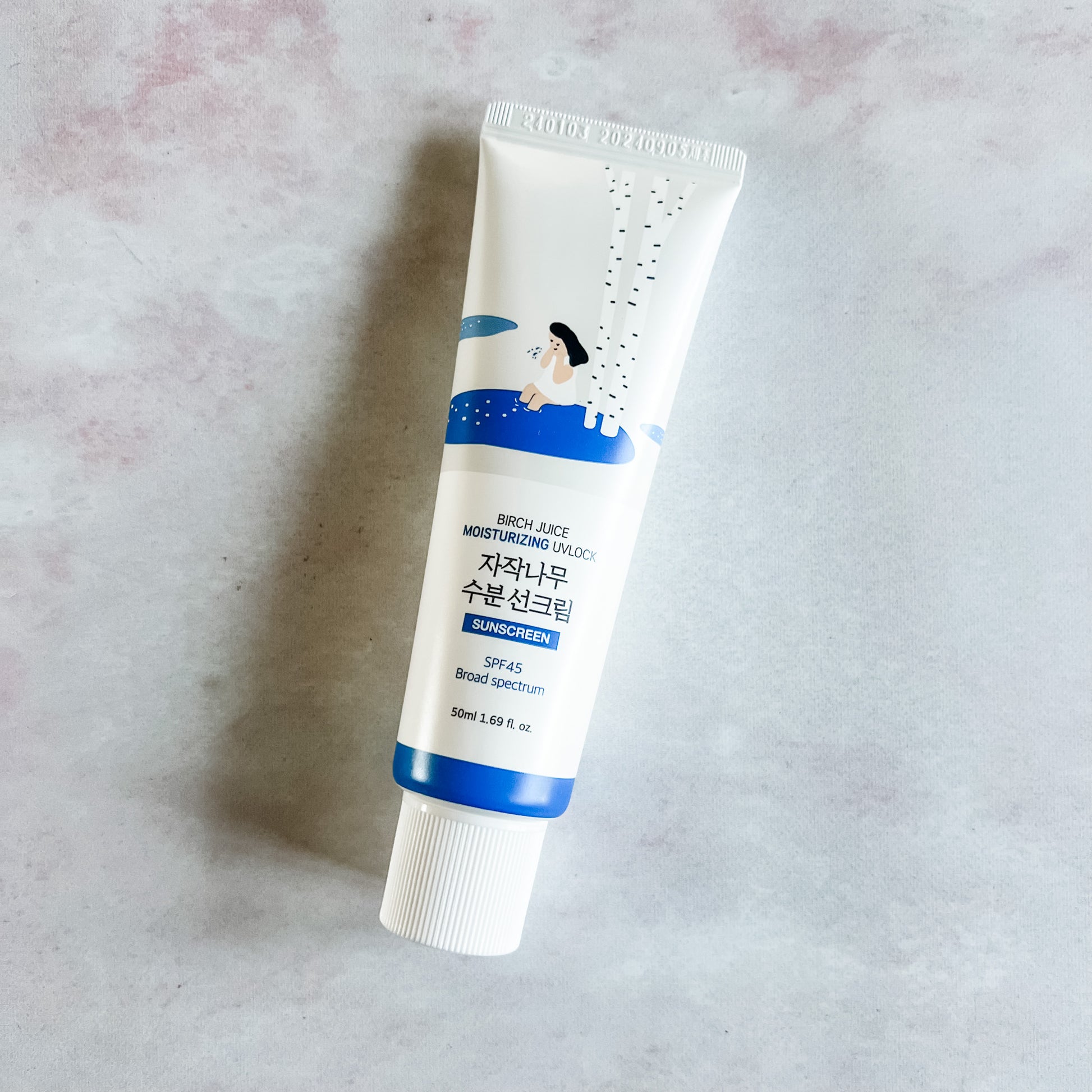 ROUND LAB Birch Moisturizing Sunscreen UVLock SPF 45+ Broad Spectrum ...